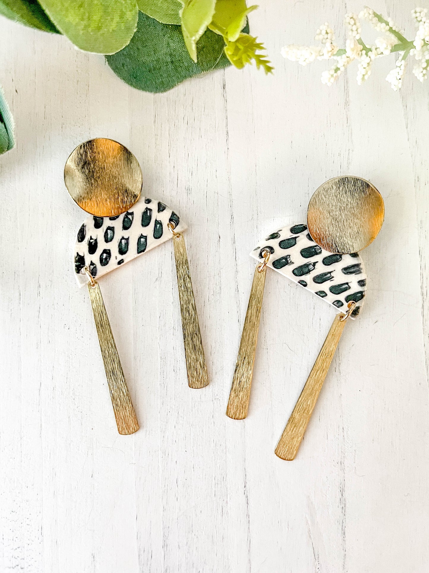 Theodora Ceramic Earring
