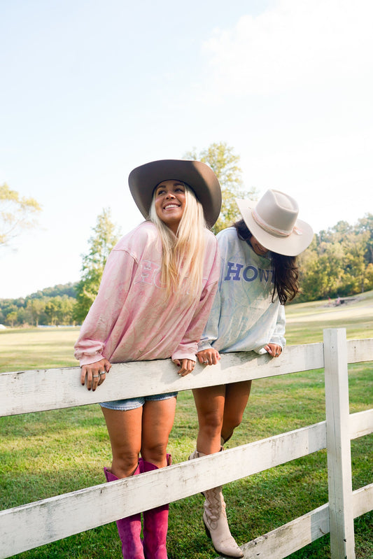 Howdy - Camo Vintage Crew-Neck Sweatshirt