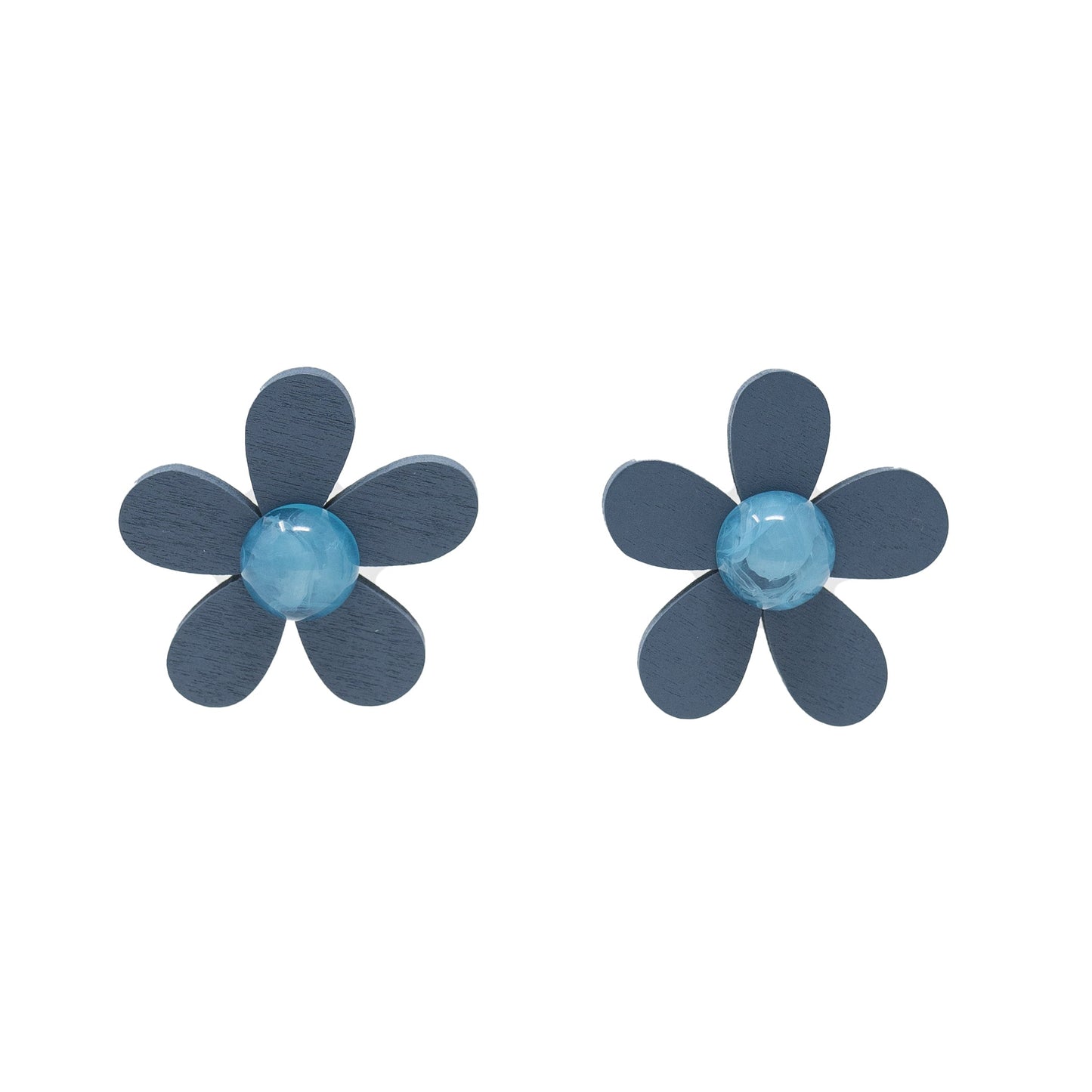 THE BLUE DAISY