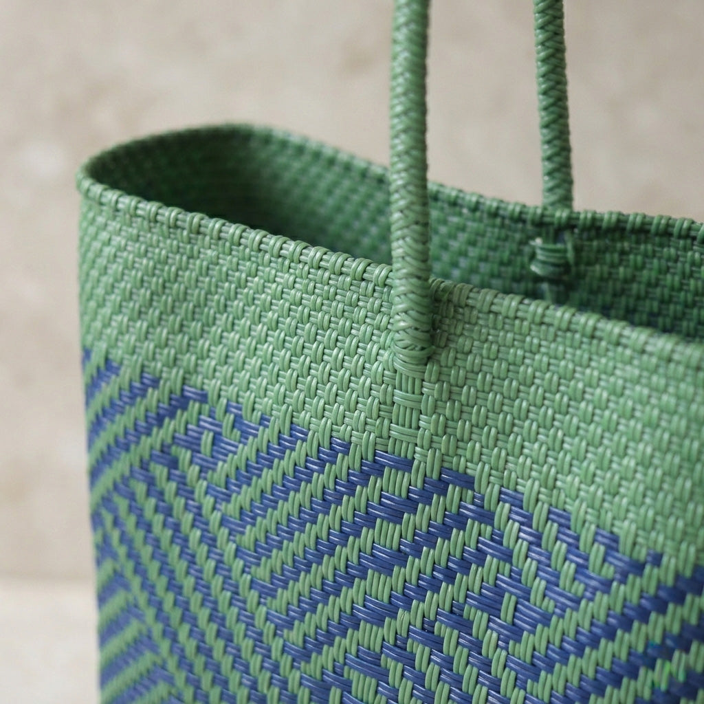 Palmera Woven Super Tote