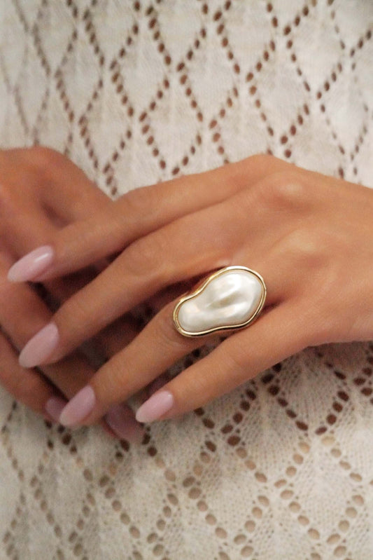 Sea-born Pearl Ring
